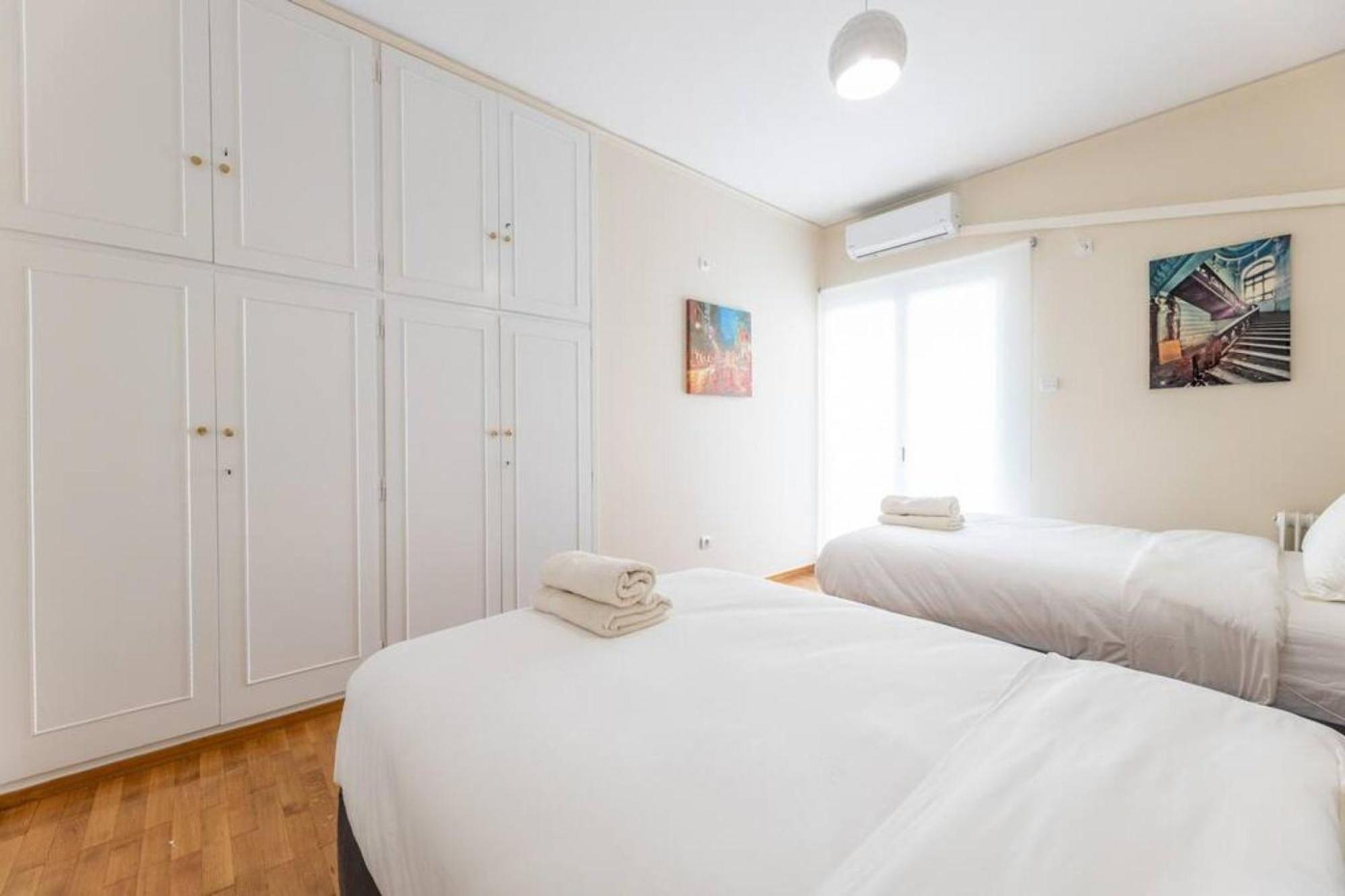 Amfitritis Family Lux Apartment At Palaio Faliro Атина Екстериор снимка