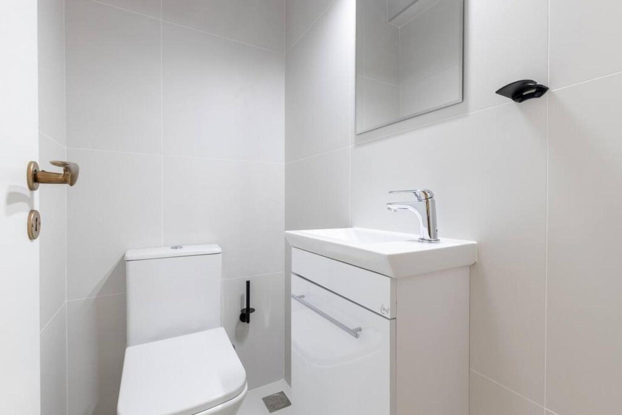 Amfitritis Family Lux Apartment At Palaio Faliro Атина Екстериор снимка