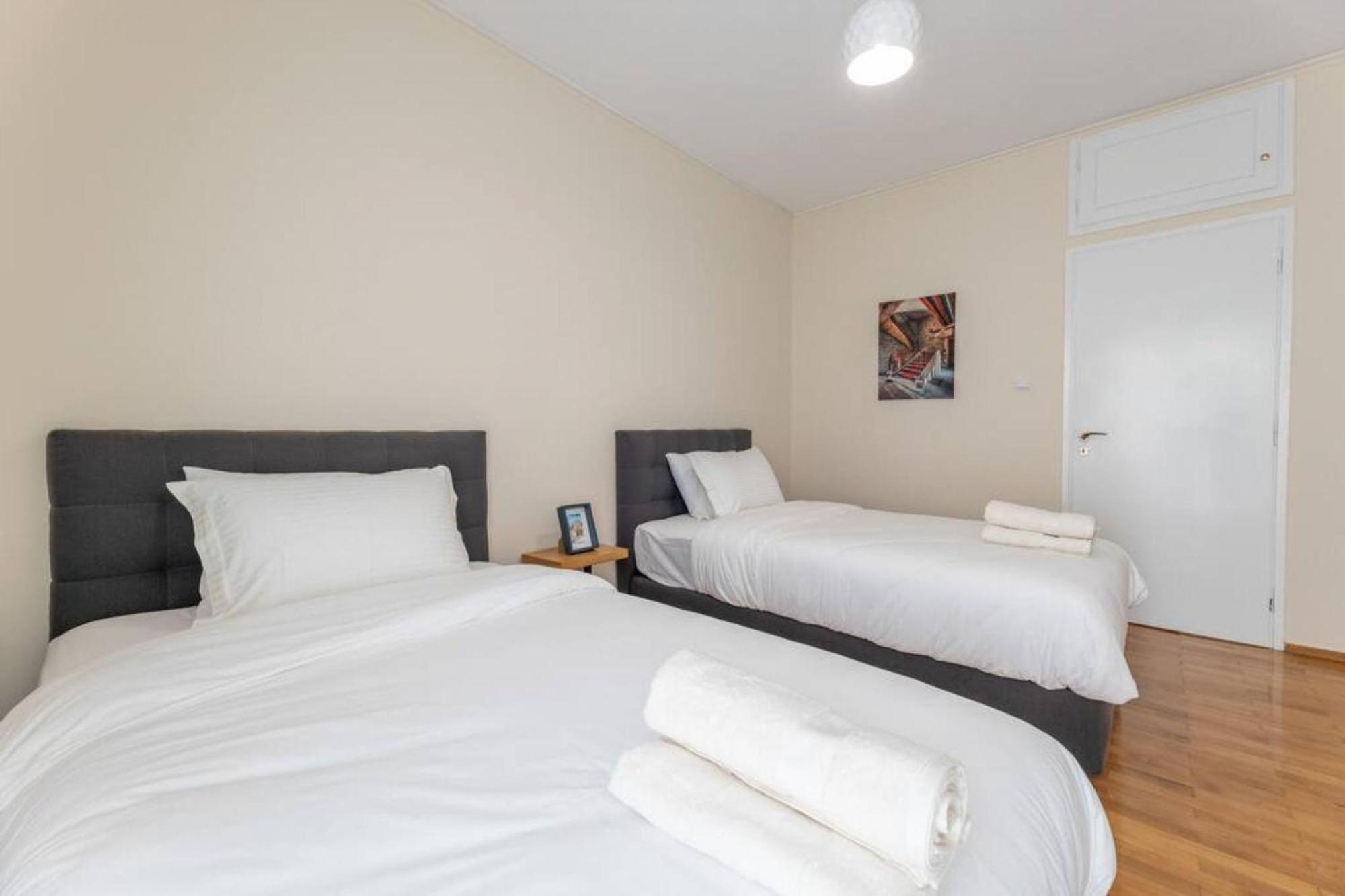 Amfitritis Family Lux Apartment At Palaio Faliro Атина Екстериор снимка