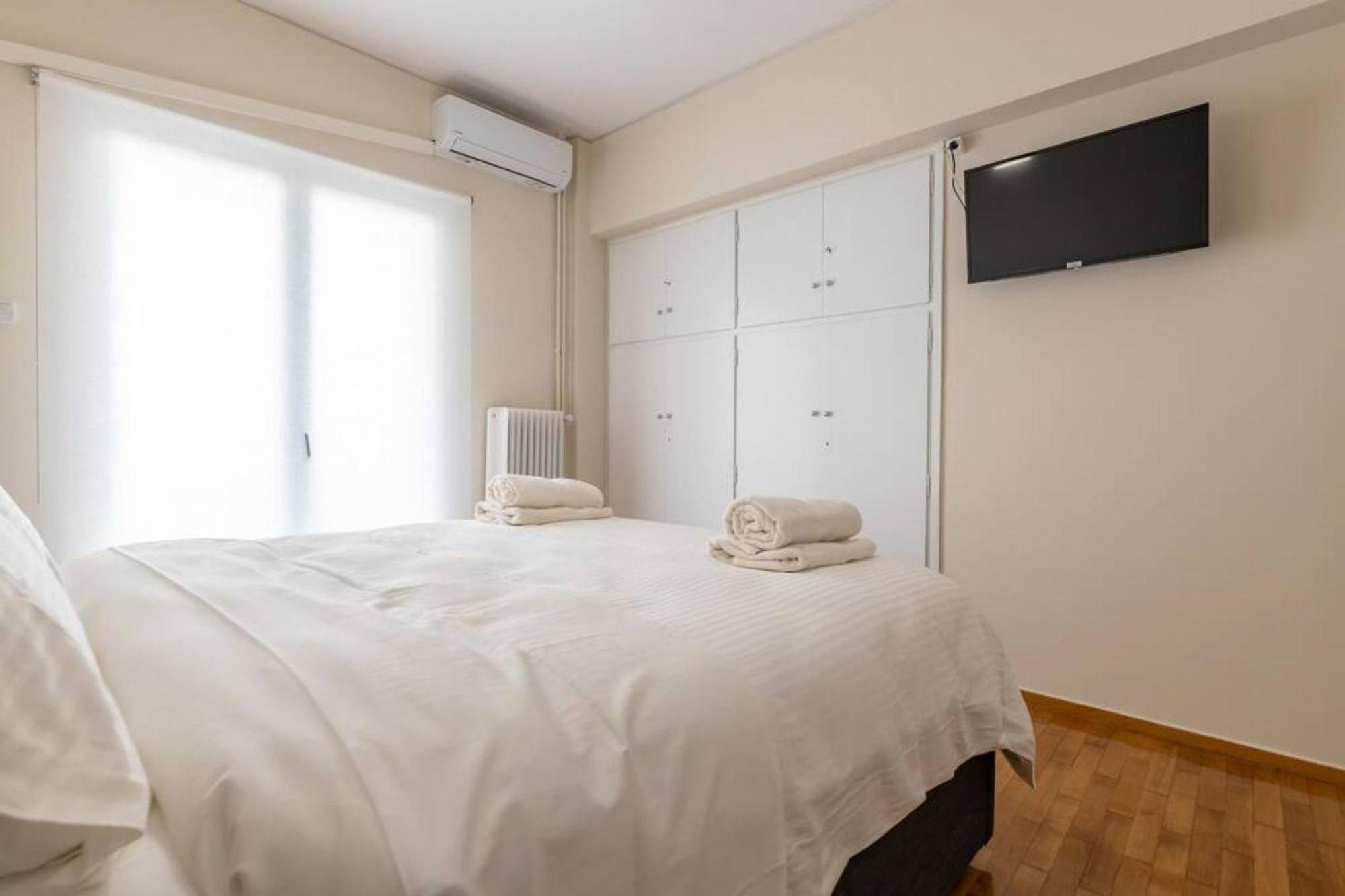 Amfitritis Family Lux Apartment At Palaio Faliro Атина Екстериор снимка
