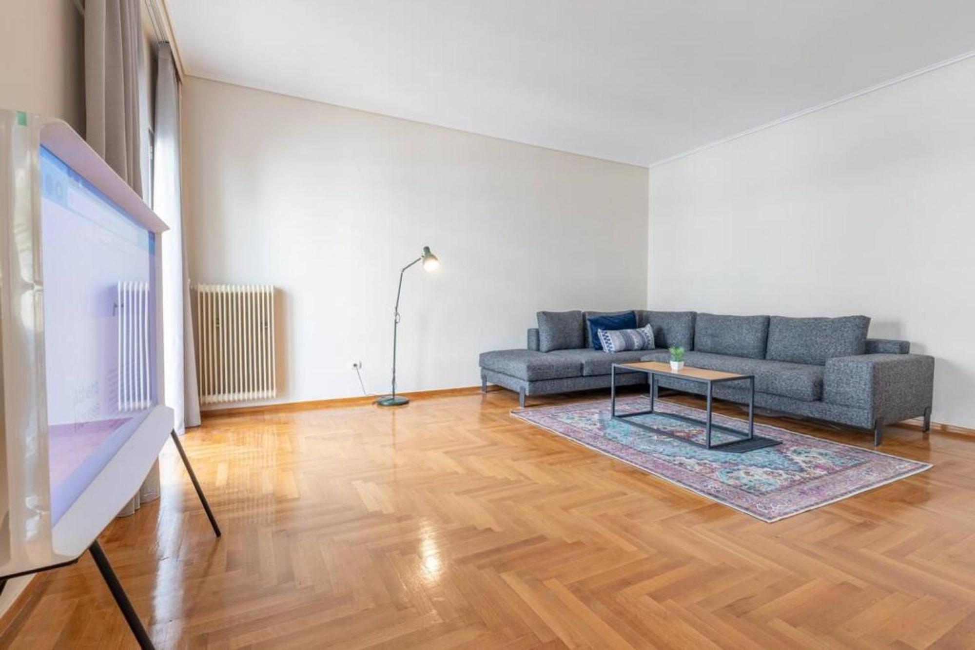 Amfitritis Family Lux Apartment At Palaio Faliro Атина Екстериор снимка