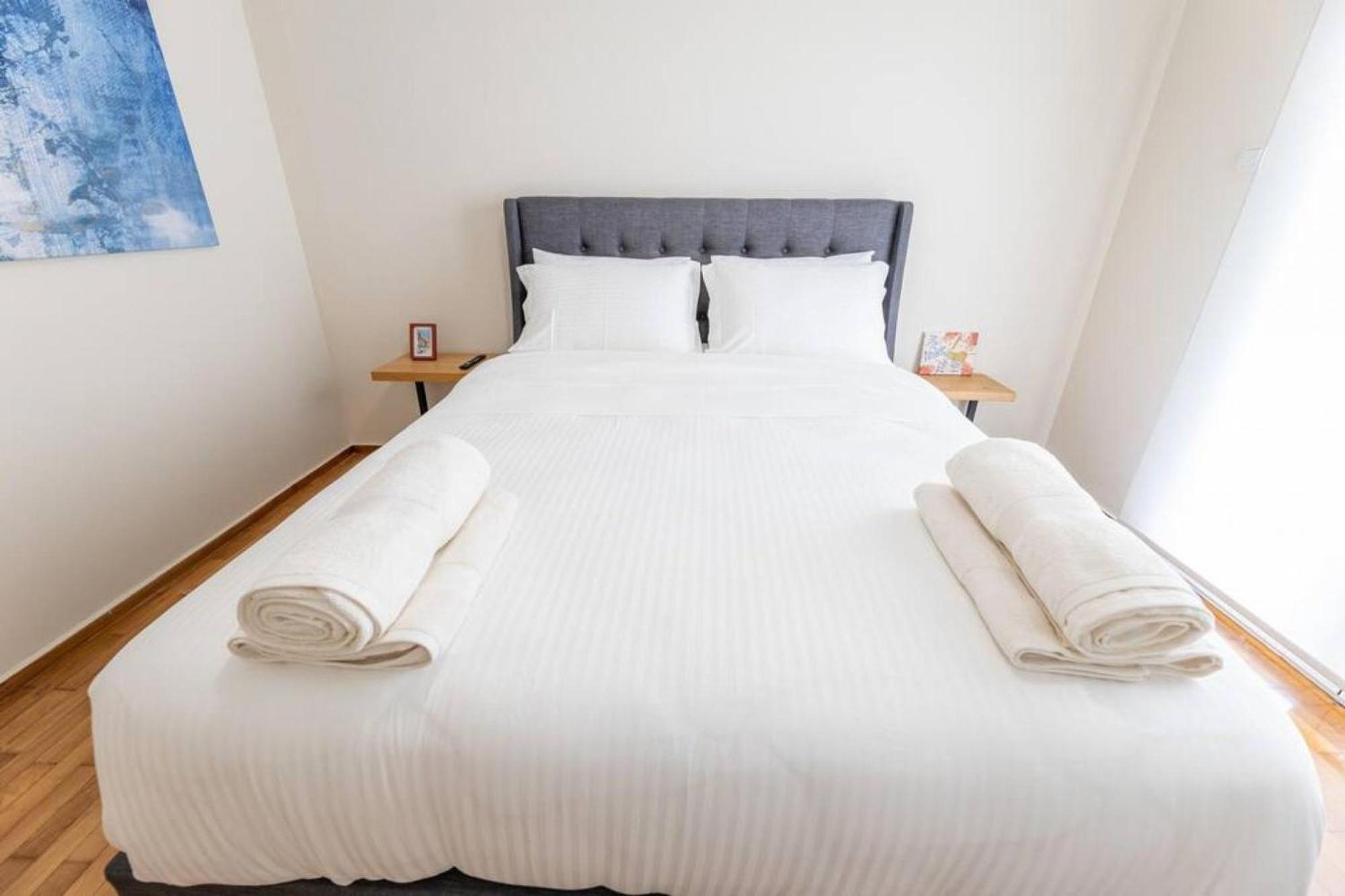 Amfitritis Family Lux Apartment At Palaio Faliro Атина Екстериор снимка