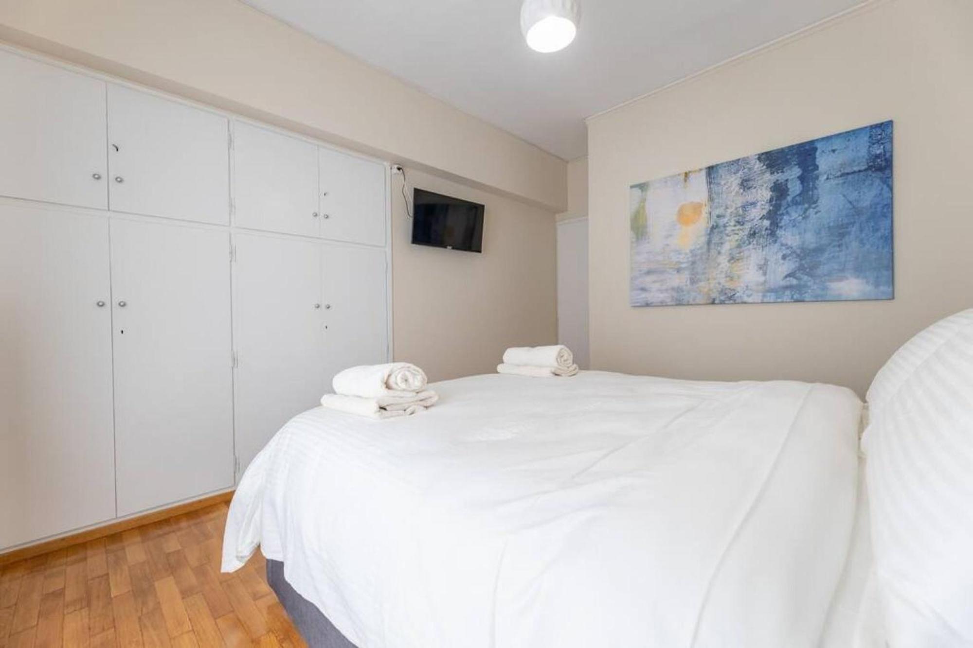 Amfitritis Family Lux Apartment At Palaio Faliro Атина Екстериор снимка