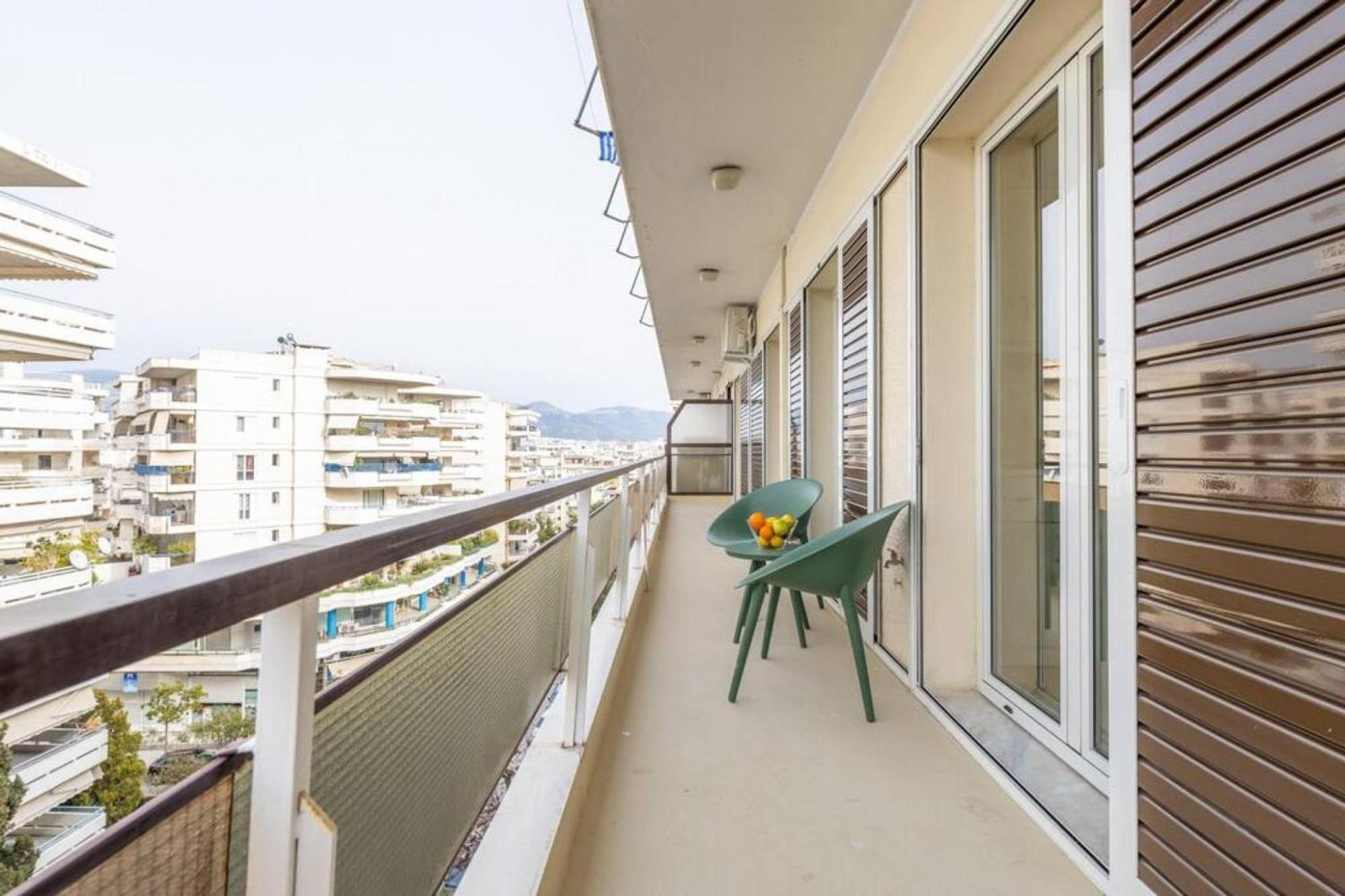 Amfitritis Family Lux Apartment At Palaio Faliro Атина Екстериор снимка