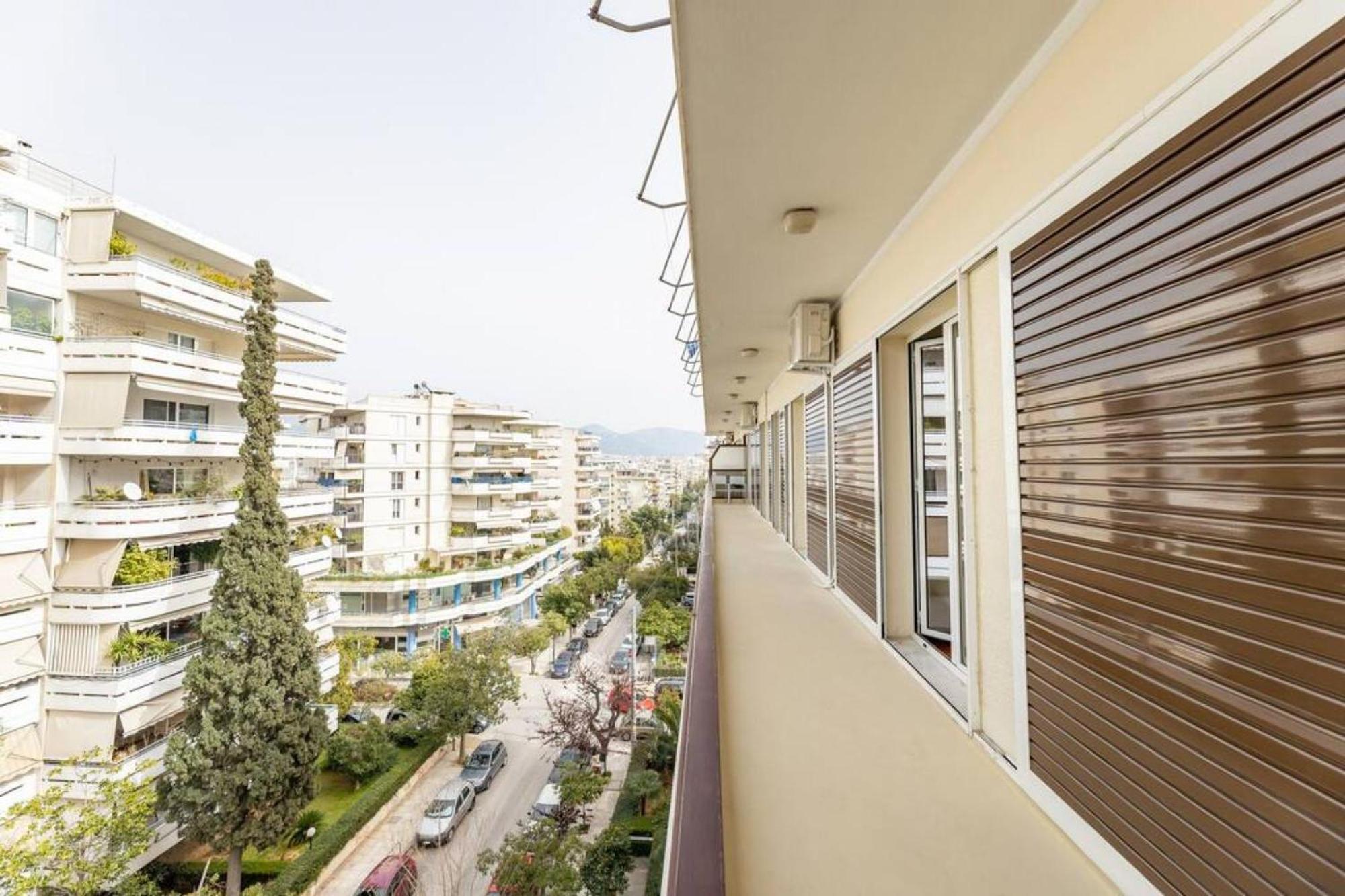 Amfitritis Family Lux Apartment At Palaio Faliro Атина Екстериор снимка