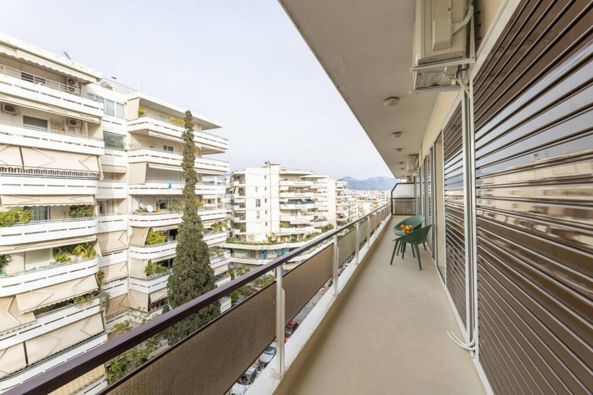 Amfitritis Family Lux Apartment At Palaio Faliro Атина Екстериор снимка